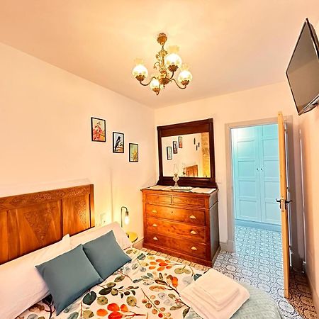 شقة A Casa Da Parrula سانتياغو دي كومبوستيلا المظهر الخارجي الصورة