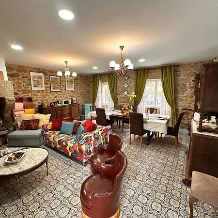 شقة A Casa Da Parrula سانتياغو دي كومبوستيلا المظهر الخارجي الصورة